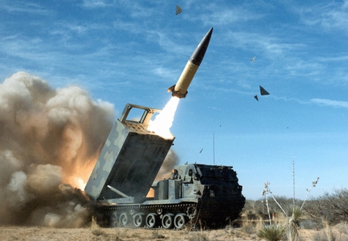 Quân sự thế giới hôm nay (23-7): Mỹ chưa viện trợ tên lửa ATACMS, Ukraine tự phát triển tên lửa phòng không tầm trung